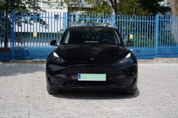 Tesla Model Y 255 kW image number 3