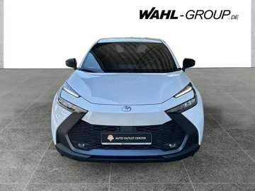 Car image 3