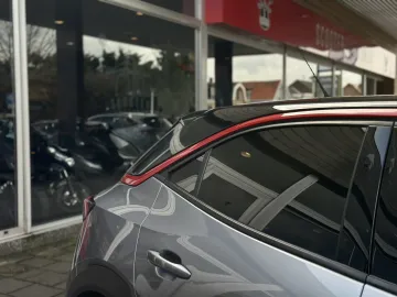 Car image 40