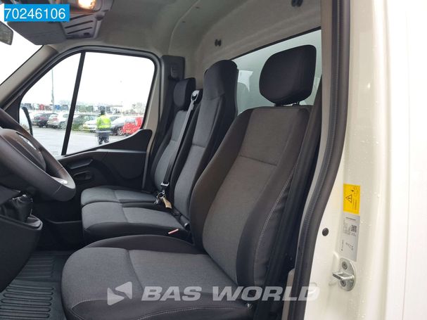 Renault Master 165 120 kW image number 16