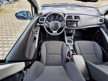 Car image 30