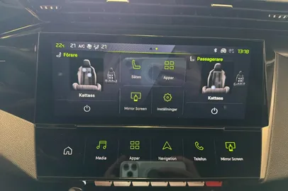 Car image 23