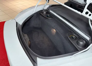 Car image 37