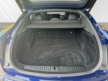 Car image 32