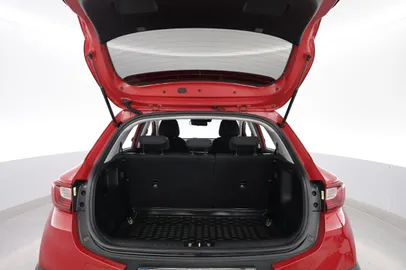 Car image 24