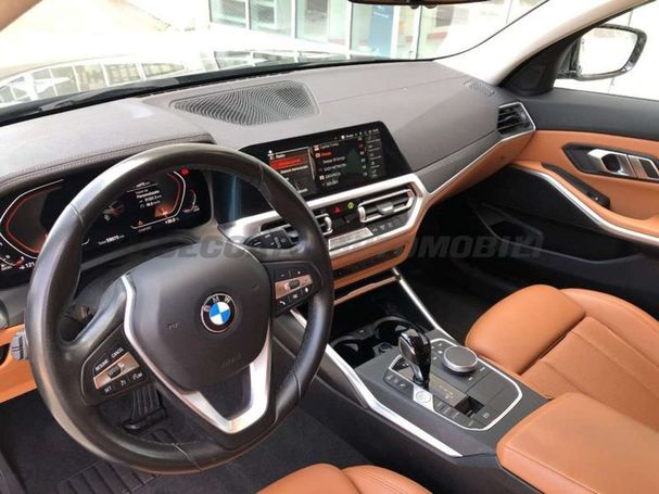 BMW 320d Touring xDrive 140 kW image number 11