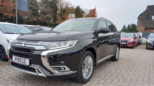 Mitsubishi Outlander Plug-In Hybrid Intro 165 kW image number 1