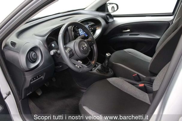 Toyota Aygo X 1.0 VVT-i 53 kW image number 16