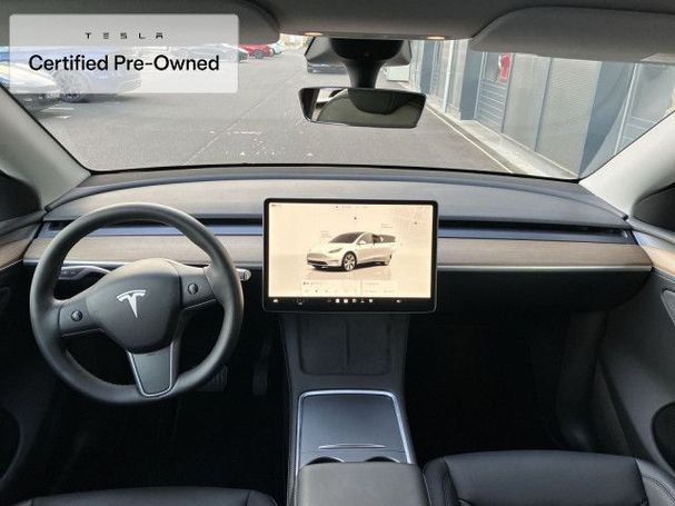 Tesla Model Y Long Range AWD 258 kW image number 13