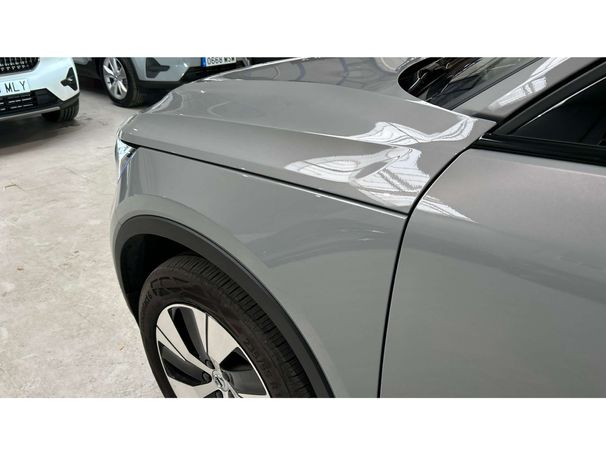 Volvo XC40 T2 Core 95 kW image number 31