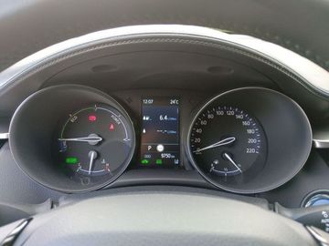 Car image 10