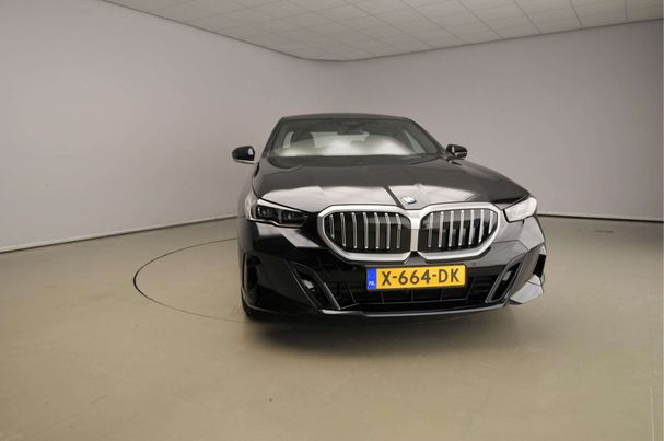 BMW 520i 140 kW image number 2