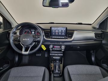 Car image 10