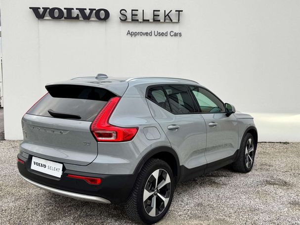 Volvo XC40 B3 Core 120 kW image number 4