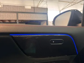 Car image 42