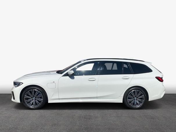 BMW 320 e Touring M Sport 150 kW image number 4