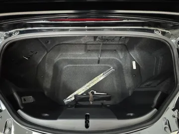 Car image 46