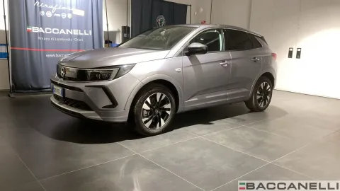 Car image 1