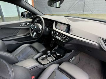 Car image 37