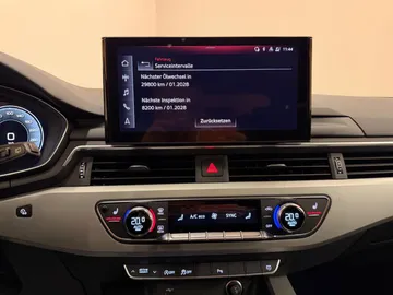 Car image 35