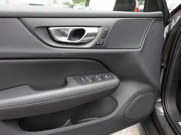 Car image 45