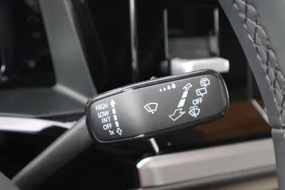 Car image 48