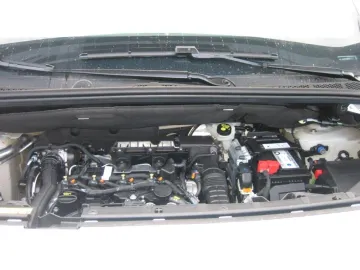 Car image 27