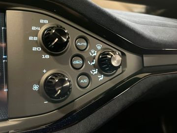 Car image 41