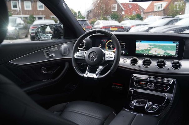 Mercedes-Benz E 63 AMG S 4Matic Estate 450 kW image number 24