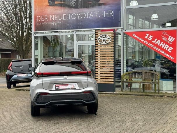 Toyota C-HR 1.8 Hybrid 103 kW image number 6