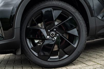 Car image 34