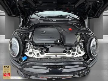 Car image 30