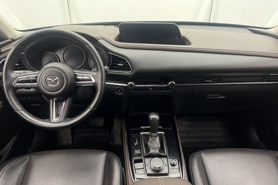 Car image 15