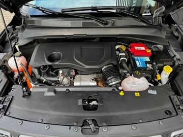 Car image 32