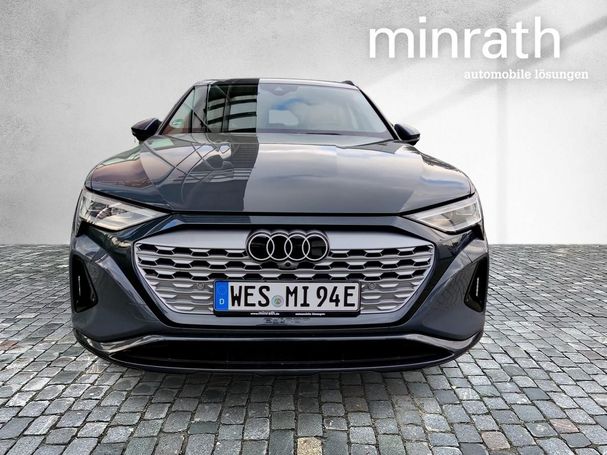 Audi Q8 50 quattro e-tron Advanced 250 kW image number 3