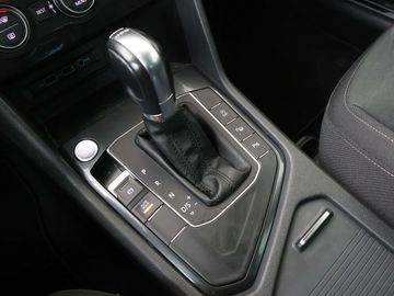 Car image 35