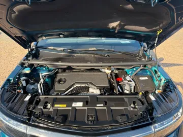 Car image 26