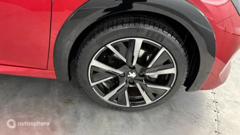 Car image 20
