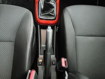 Car image 20