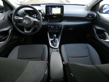 Car image 9