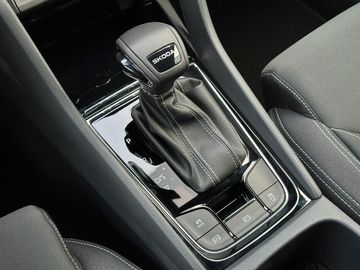 Car image 36