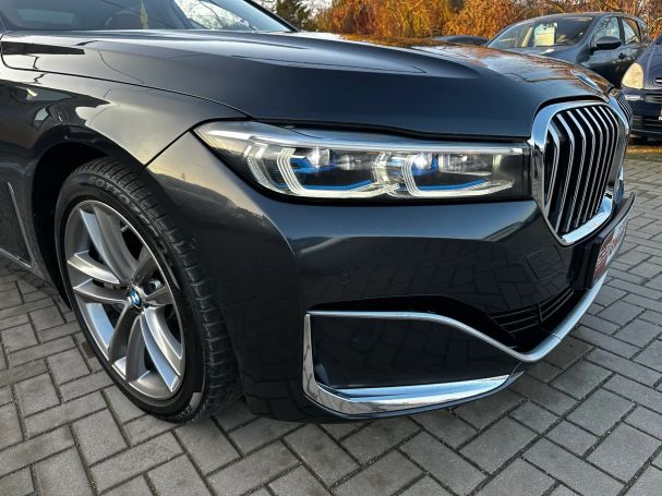 BMW 750 xDrive 390 kW image number 37