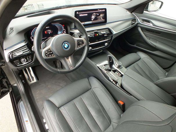 BMW 530 Touring xDrive 215 kW image number 25