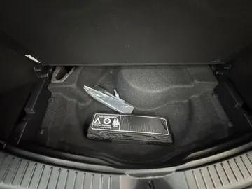 Car image 49