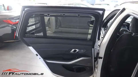 Car image 37