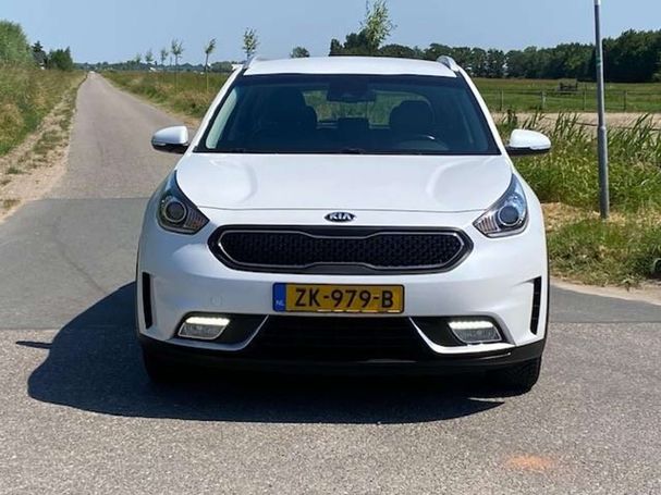 Kia Niro Hybrid 1.6 GDI 104 kW image number 2