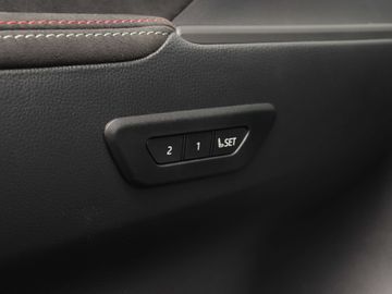 Car image 37