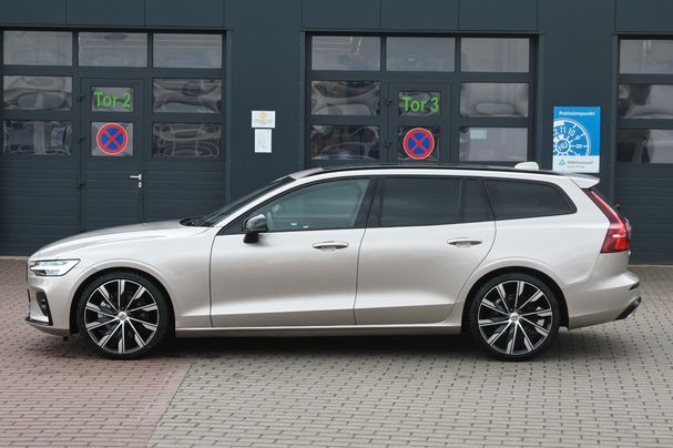 Volvo V60 B4 Plus 145 kW image number 1