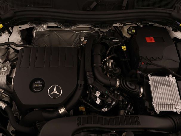 Mercedes-Benz GLA 180 100 kW image number 37