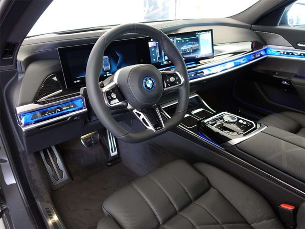 BMW i7 xDrive60 400 kW image number 12